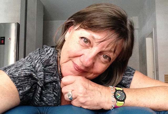 Christiane ANGIBOUS-ESNAULT - Romancière, poète & auteur-compositeur-interprète